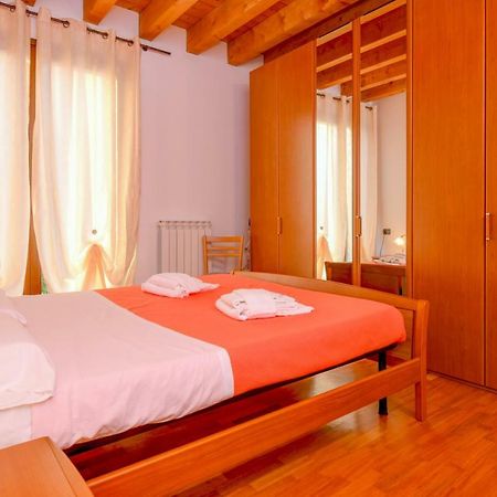 Peschiera Summer Home Пескиера дел Гарда Екстериор снимка